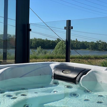 Jacuzzi Et Vue Sur Loire - Maison D'Hotes L'Odyssee La Chapelle-sur-Loire 外观 照片