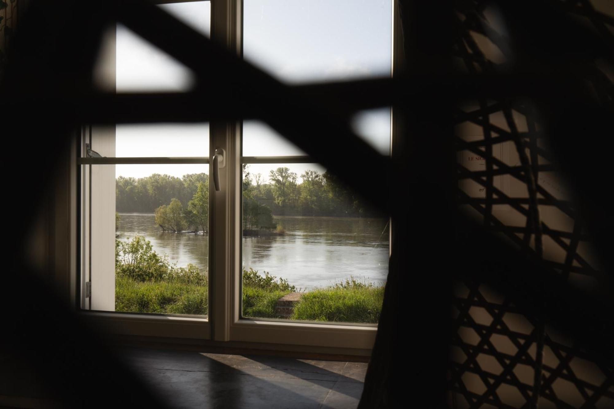 Jacuzzi Et Vue Sur Loire - Maison D'Hotes L'Odyssee La Chapelle-sur-Loire 外观 照片
